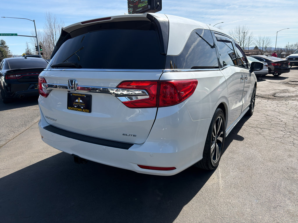 Used 2018 Honda Odyssey Elite image 7
