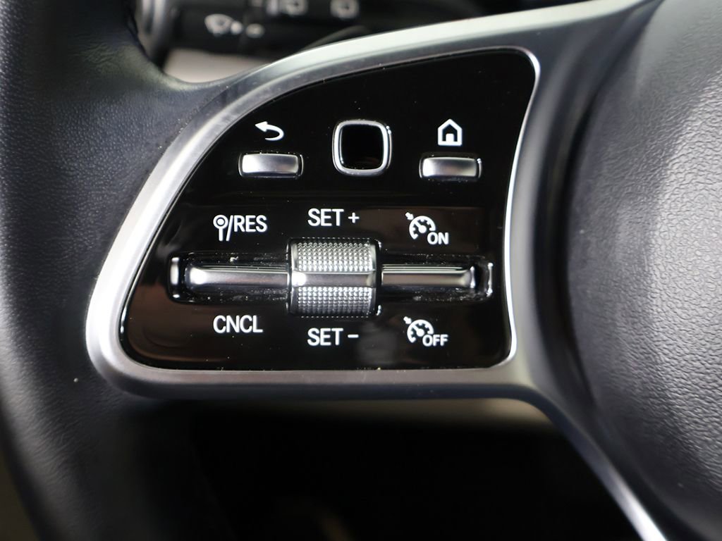 Used 2023 Mercedes-Benz GLA 250 4MATIC w/ Premium Package image 38