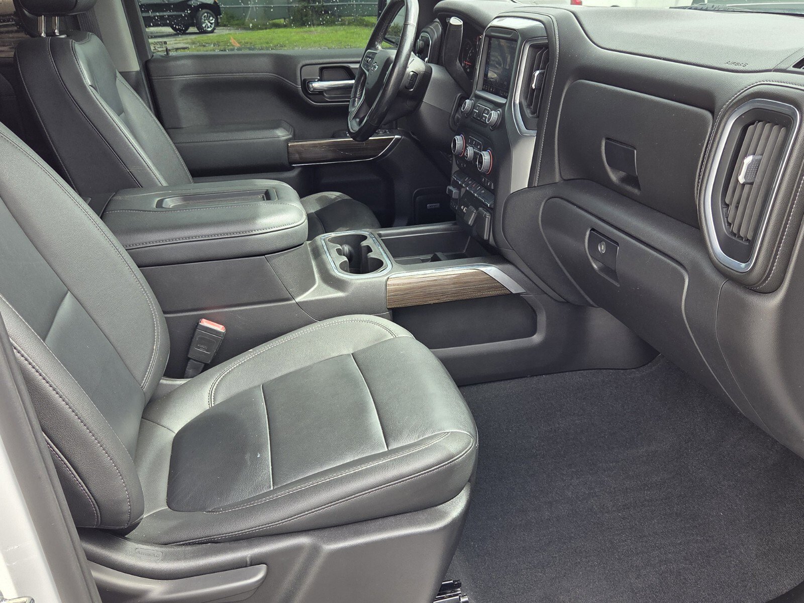 Used 2022 Chevrolet Silverado 1500 LT Trail Boss w/ Convenience Package II image 11