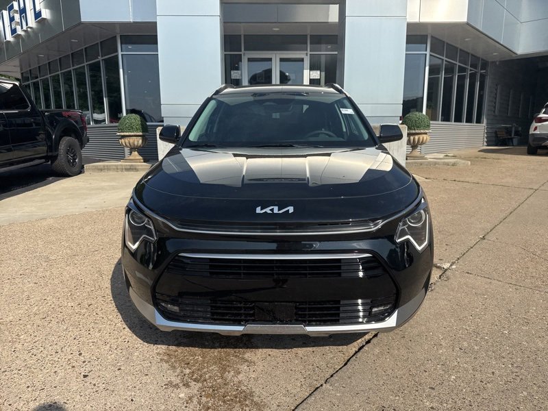 New 2025 Kia Niro EX Touring image 2