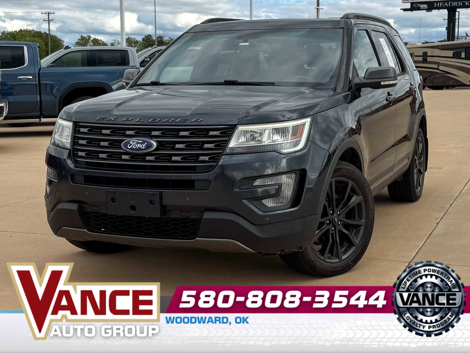Used 2017 Ford Explorer XLT w/ XLT Technology Feature Bundle