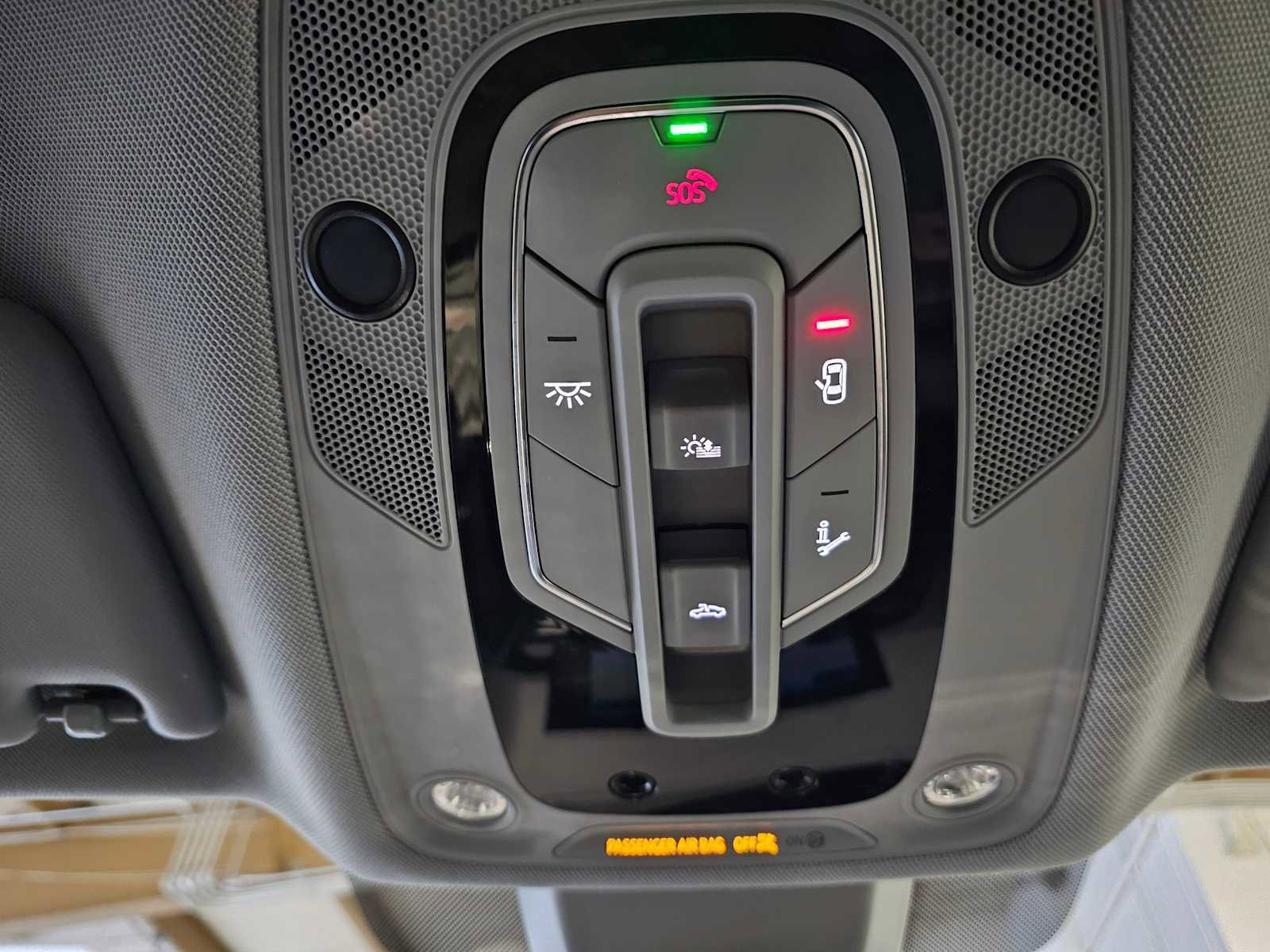 Used 2022 Audi Q5 e Premium Plus w/ Premium Plus Package image 33