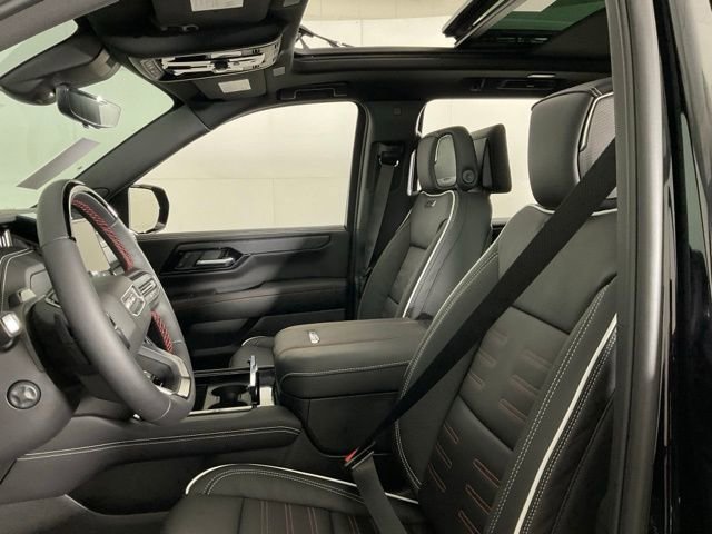 New 2026 GMC Yukon AT4 Ultimate w/ LPO, Floor Liner Package image 31