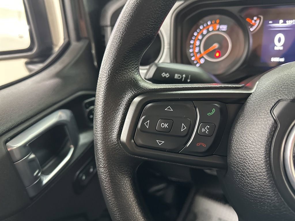 Used 2025 Jeep Gladiator Sport image 35