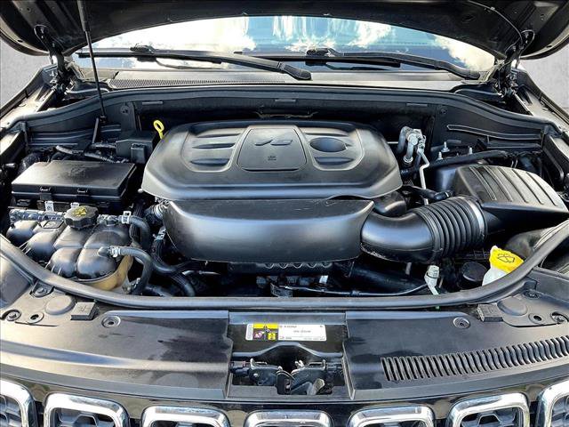 Certified 2020 Jeep Grand Cherokee Laredo w/ Laredo X Package RWD image 11