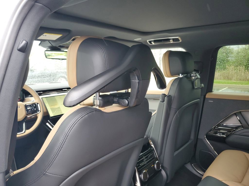 New 2026 Land Rover Range Rover Sport Dynamic SE AWD/4WD image 23