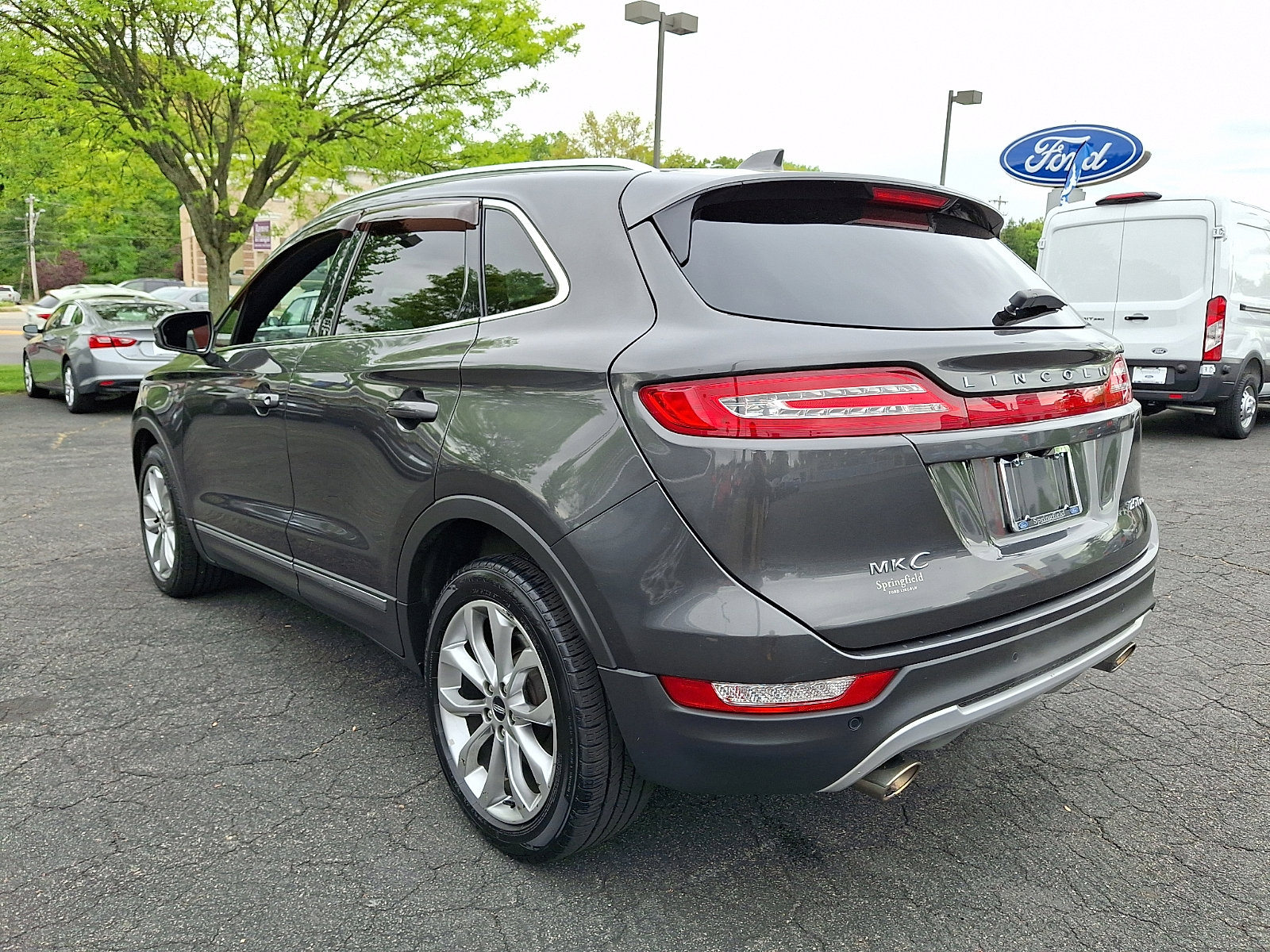 Used 2017 Lincoln MKC Select w/ Select Plus Package AWD/4WD image 4