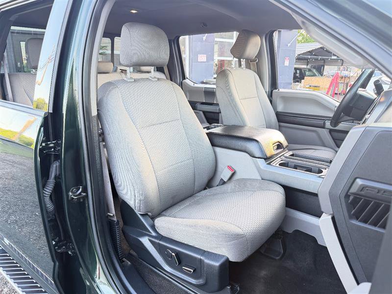 Used 2016 Ford F150 XLT w/ Equipment Group 302A Luxury AWD/4WD image 17