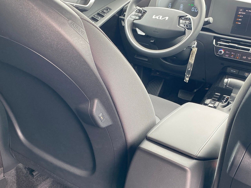 New 2026 Kia Niro LX FWD image 21