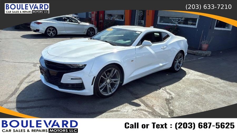 Used 2020 Chevrolet Camaro LT w/ RS Package RWD image 3