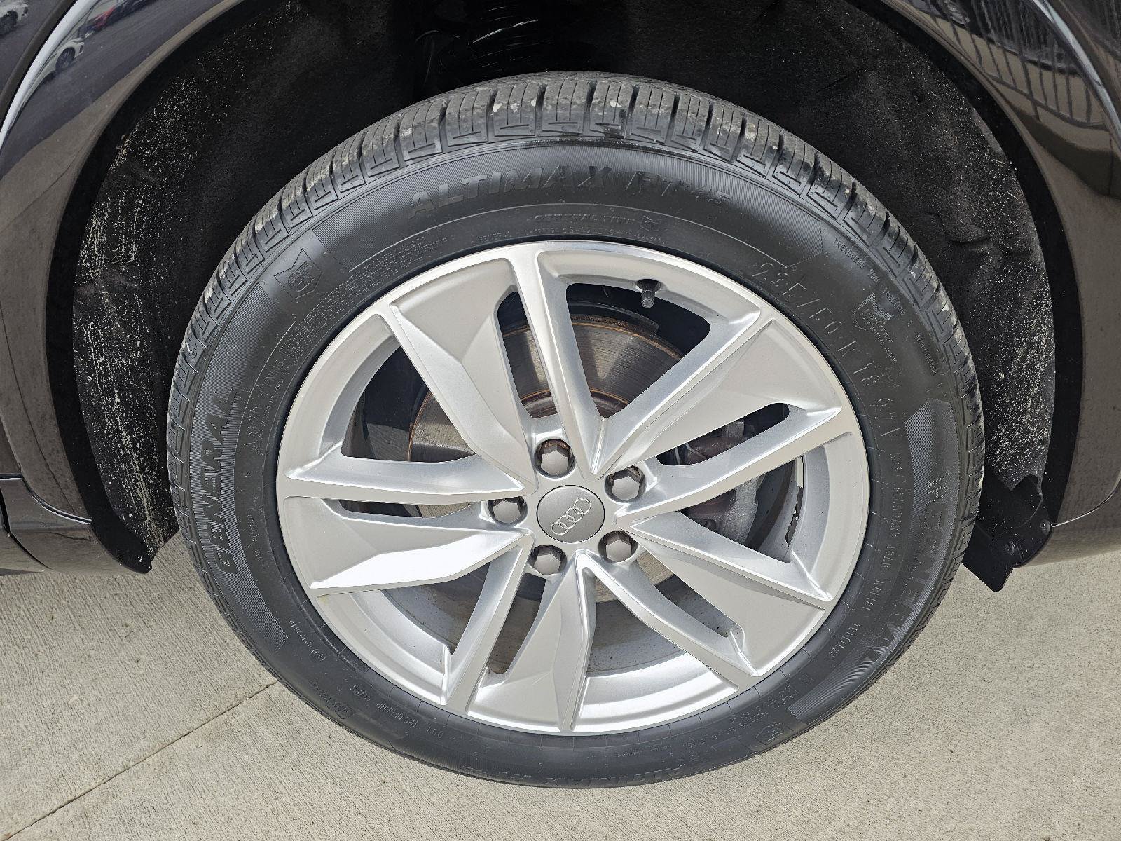 Used 2018 Audi Q3 2.0T Premium AWD/4WD image 9