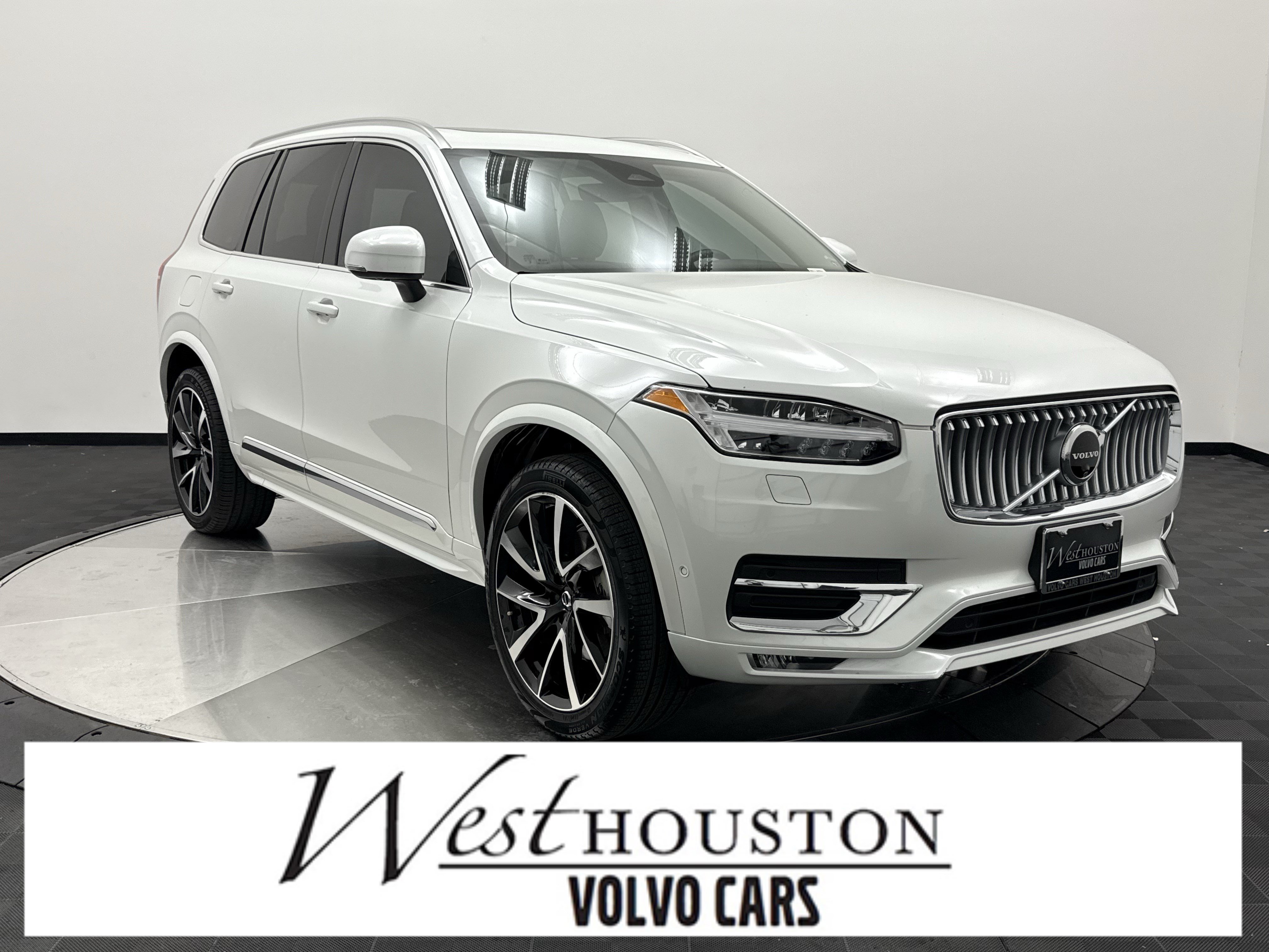 Certified 2024 Volvo XC90 B6 Plus w/ Protection Package Premier AWD/4WD image 1