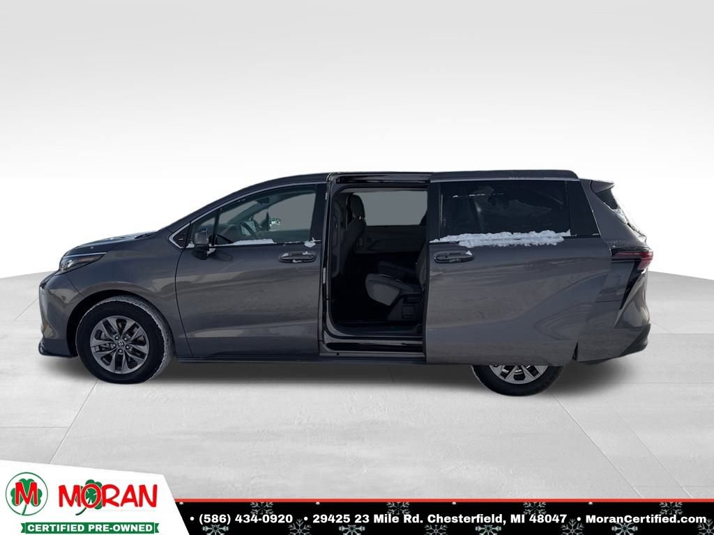 Used 2024 Toyota Sienna LE image 22