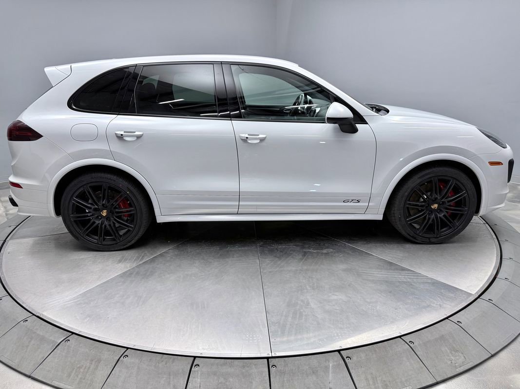 Used 2016 Porsche Cayenne GTS AWD/4WD image 4