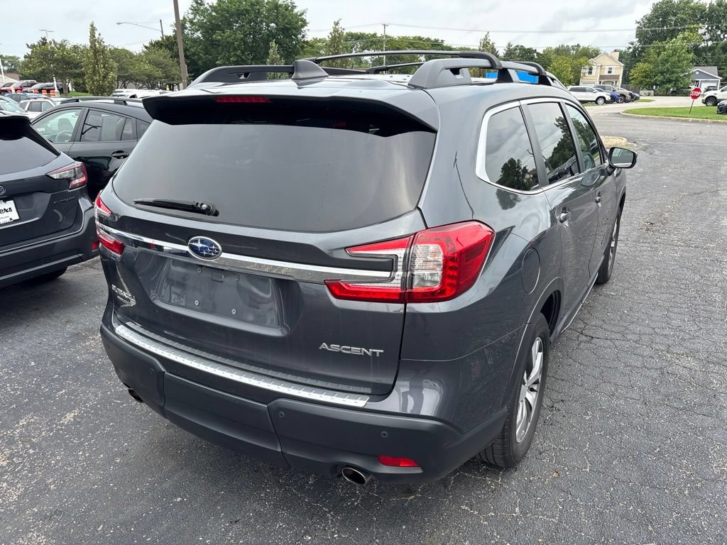 Used 2023 Subaru Ascent Premium w/ Convenience Package AWD/4WD image 3