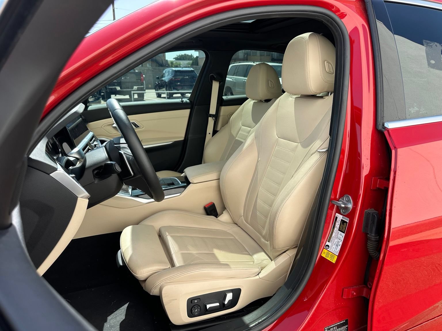 Used 2020 BMW 330i Sedan w/ Convenience Package RWD image 9