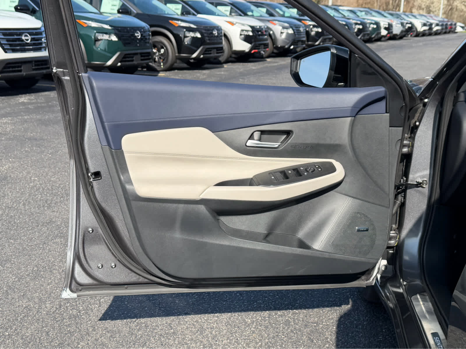 New 2026 Nissan Sentra SL FWD image 19