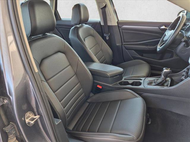 Used 2024 Volkswagen Jetta SE FWD image 20
