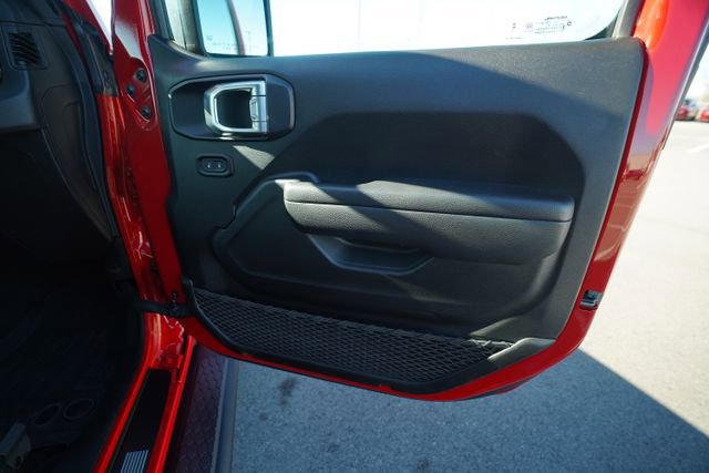 Used 2024 Jeep Wrangler Sport S image 17