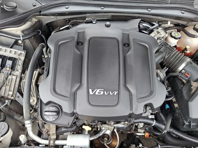 Used 2017 Buick LaCrosse Essence w/ Sun and Shade Package FWD image 25
