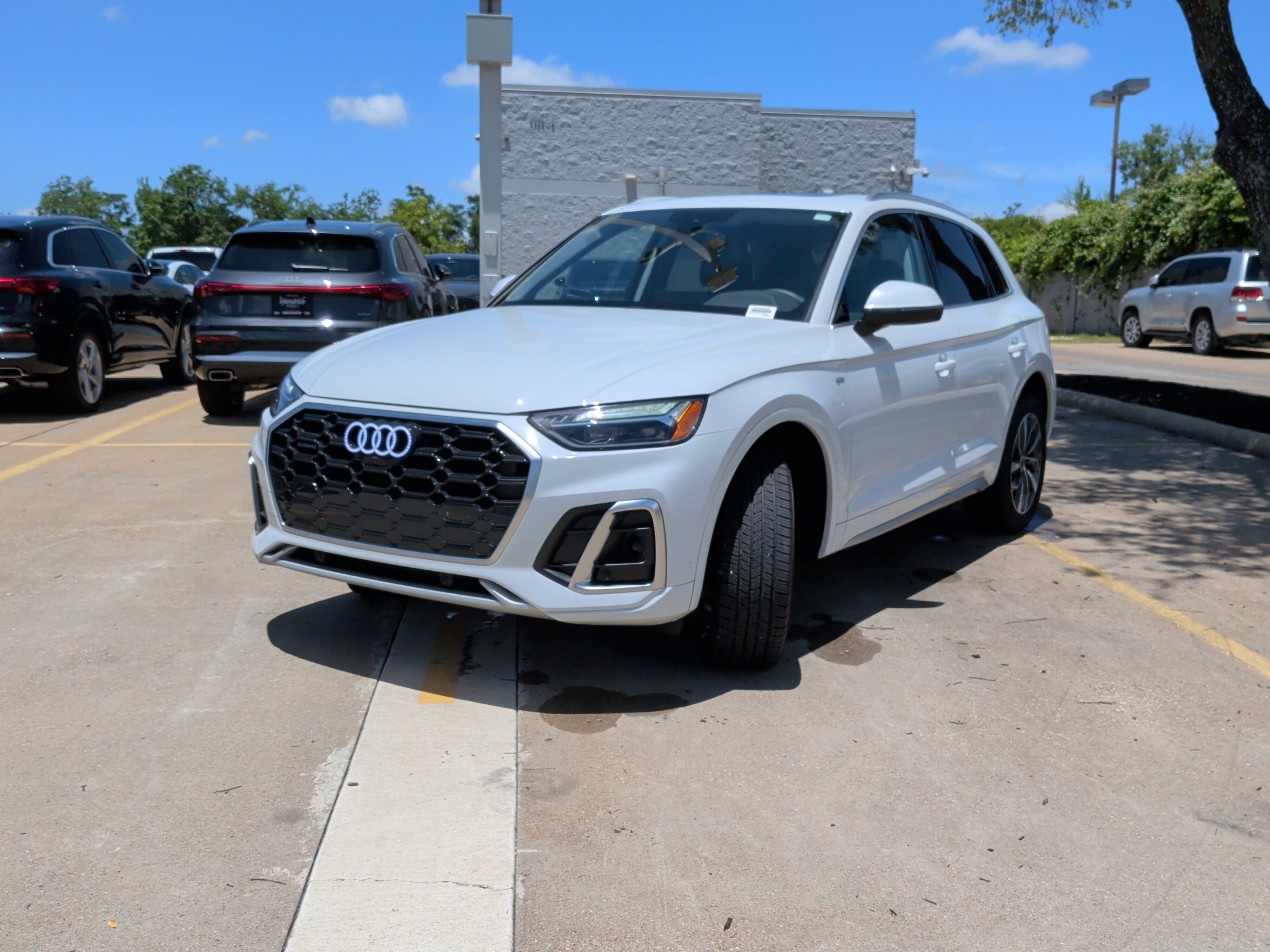 Certified 2023 Audi Q5 2.0T Premium Plus AWD/4WD image 5