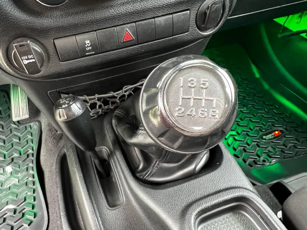 Used 2012 Jeep Wrangler Sport AWD/4WD image 29
