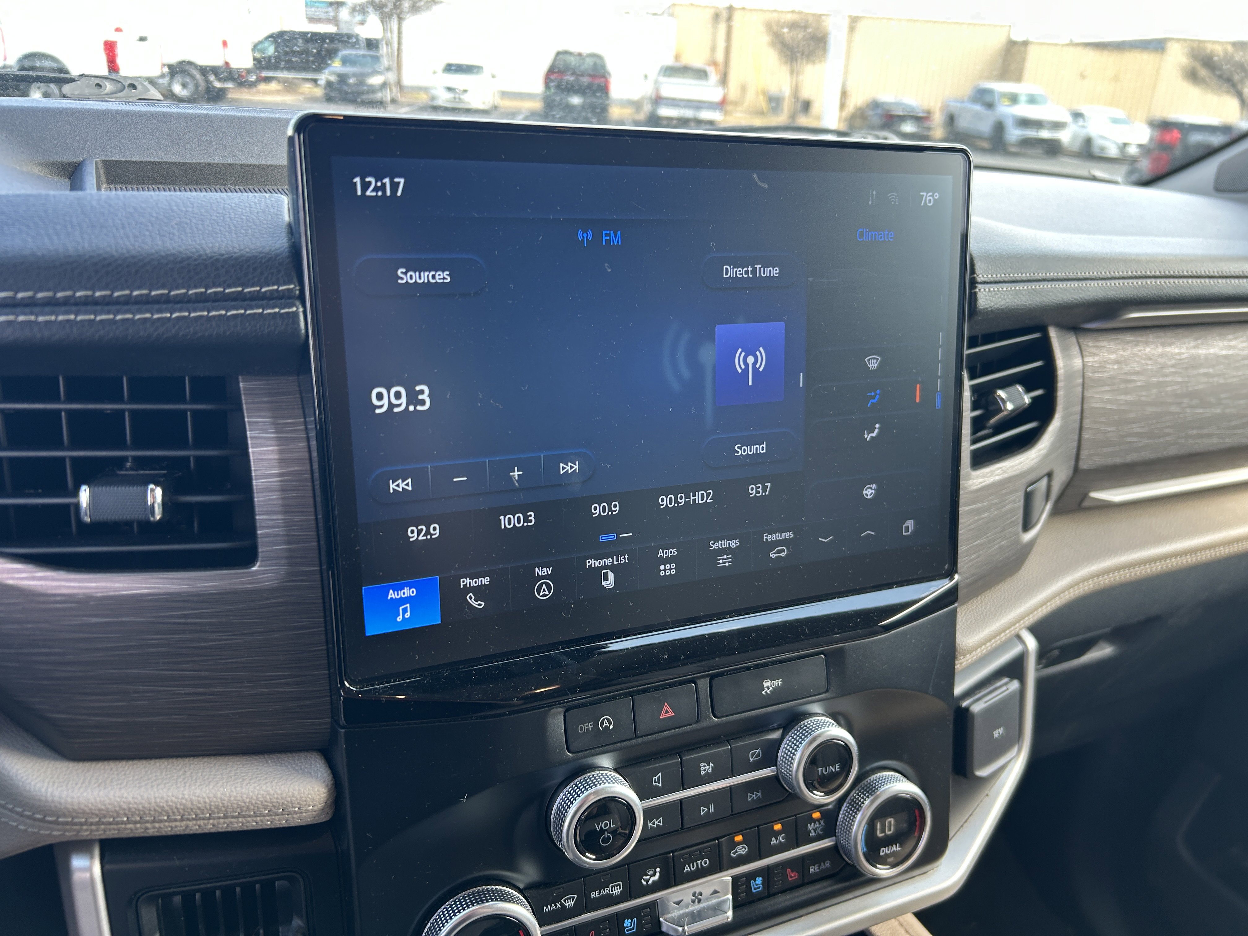 Certified 2024 Ford Expedition Limited image 22