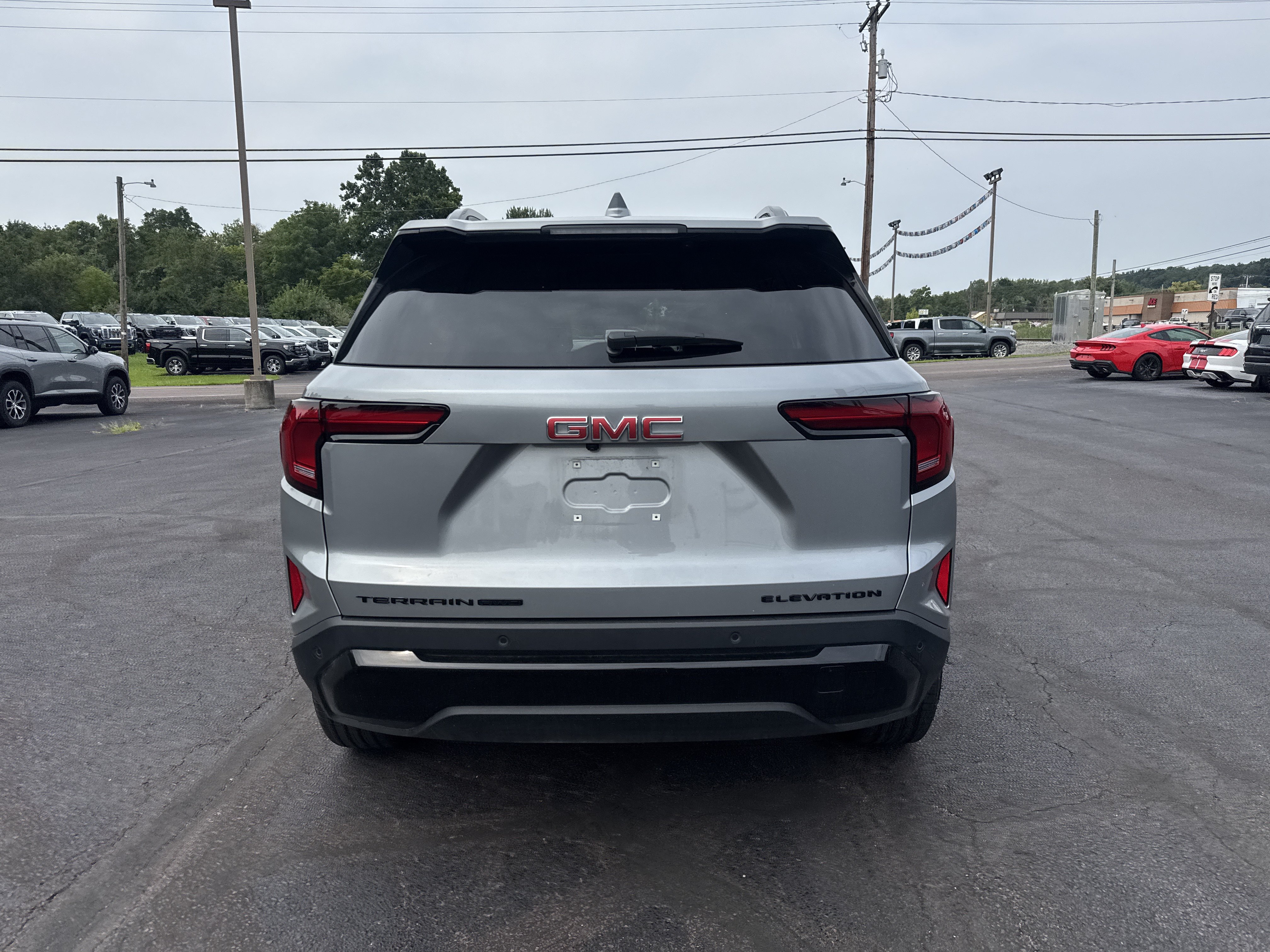 Used 2026 GMC Terrain Elevation w/ Elevation Premium Package AWD/4WD image 6