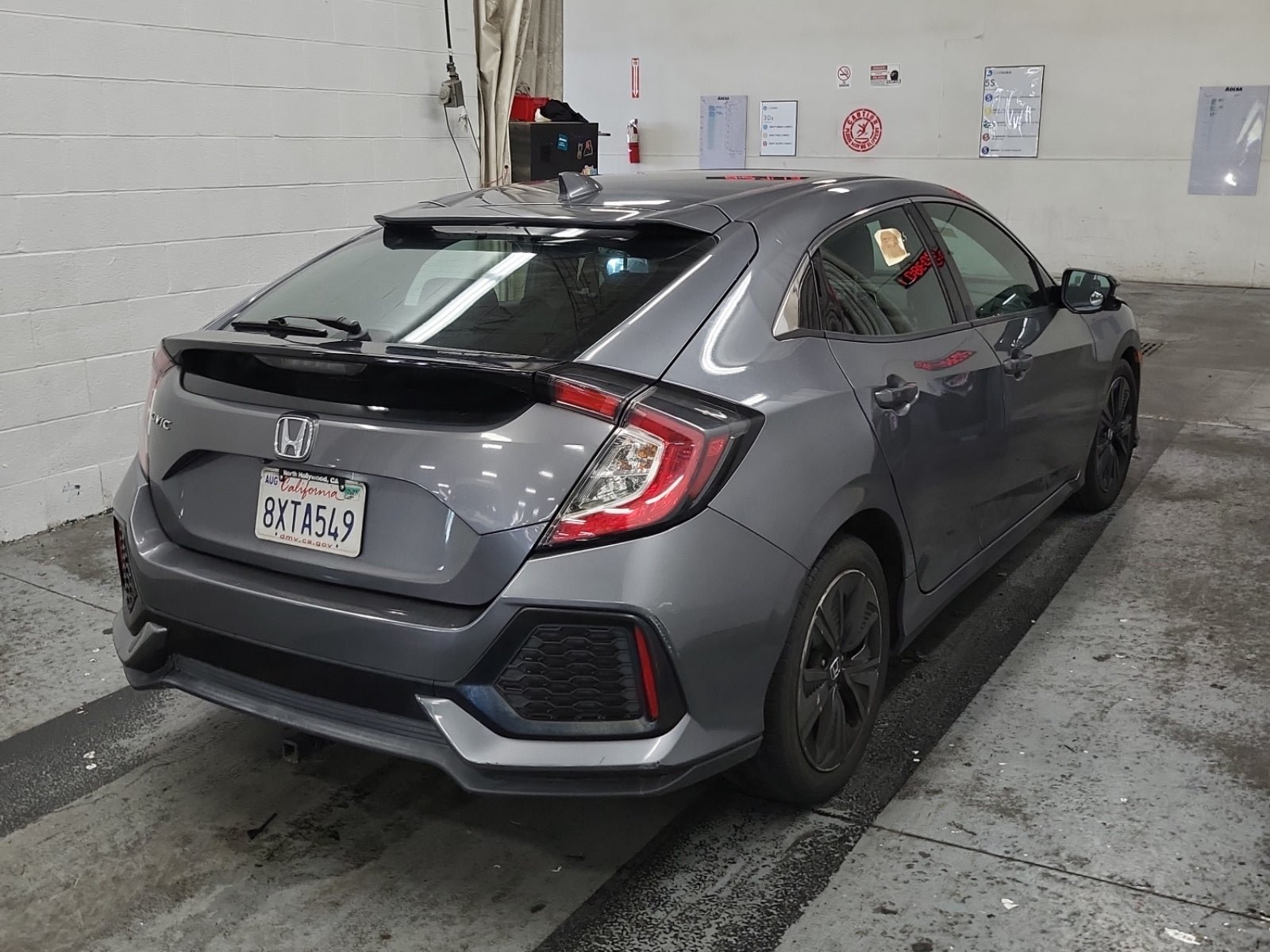 Used 2018 Honda Civic EX image 2