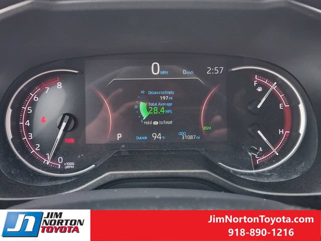 Used 2025 Toyota RAV4 XLE FWD image 16