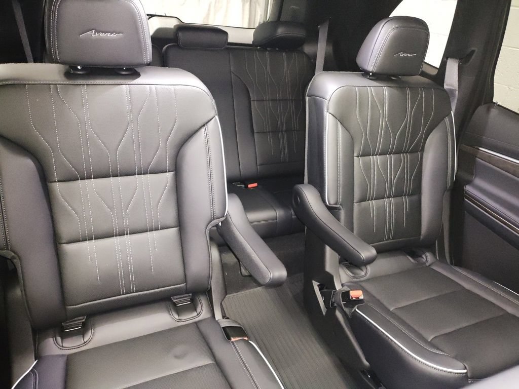 New 2026 Buick Enclave Avenir w/ Super Cruise Package AWD/4WD image 10
