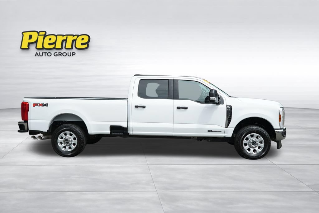 Used 2024 Ford F350 XLT w/ FX4 Off-Road Package AWD/4WD image 3