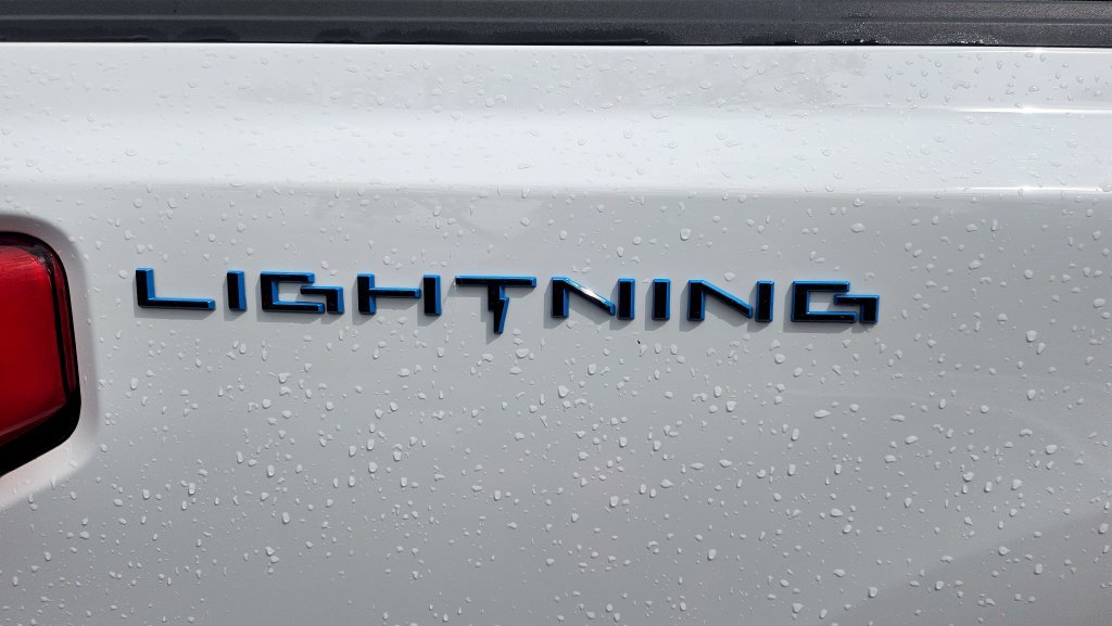 Used 2024 Ford F150 Lightning Flash AWD/4WD image 17