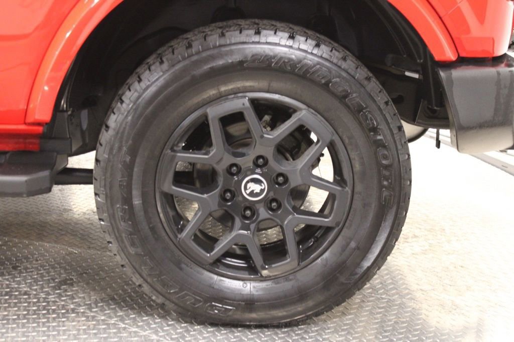 Used 2022 Ford Bronco Outer Banks image 19