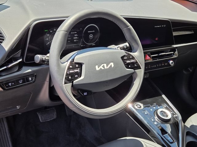 Used 2026 Kia Niro Wind w/ Wind Preserve Package FWD image 18