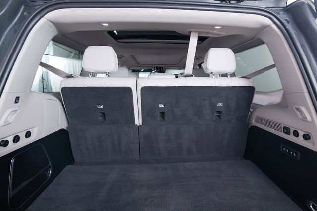 Used 2023 Jeep Wagoneer Series III w/ Premium Group I image 23