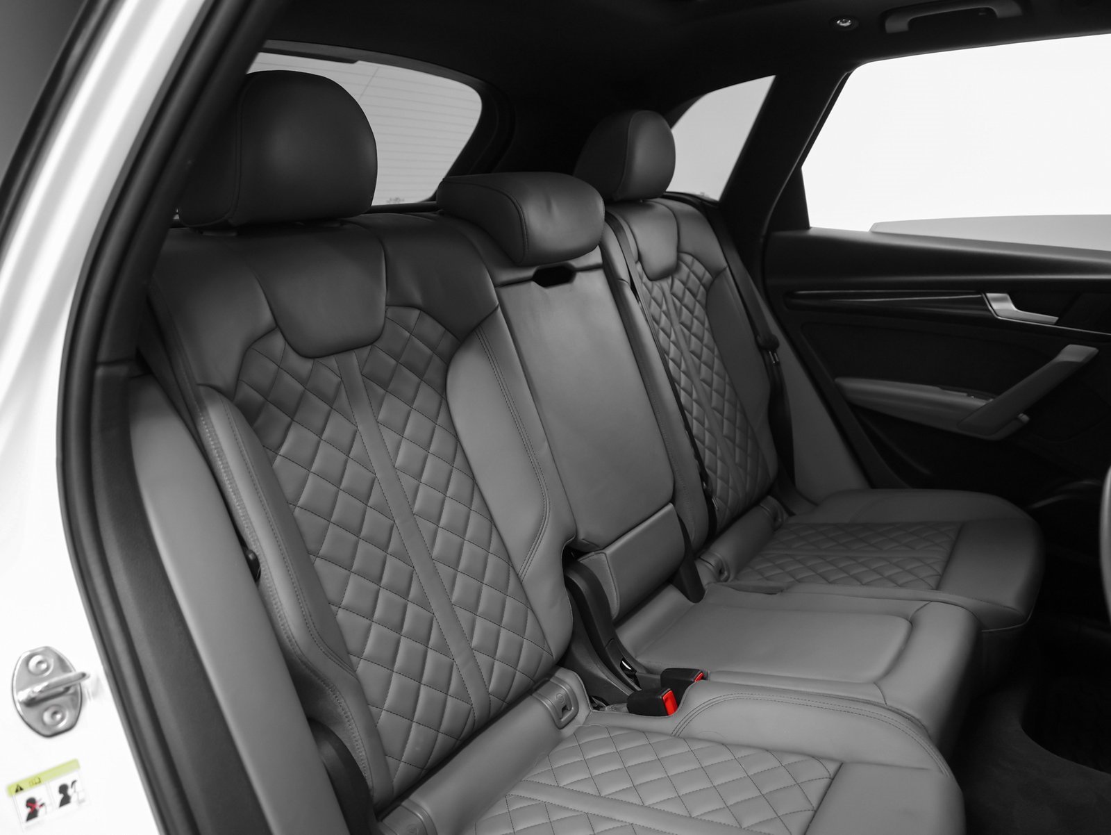 Used 2021 Audi SQ5 Prestige image 28