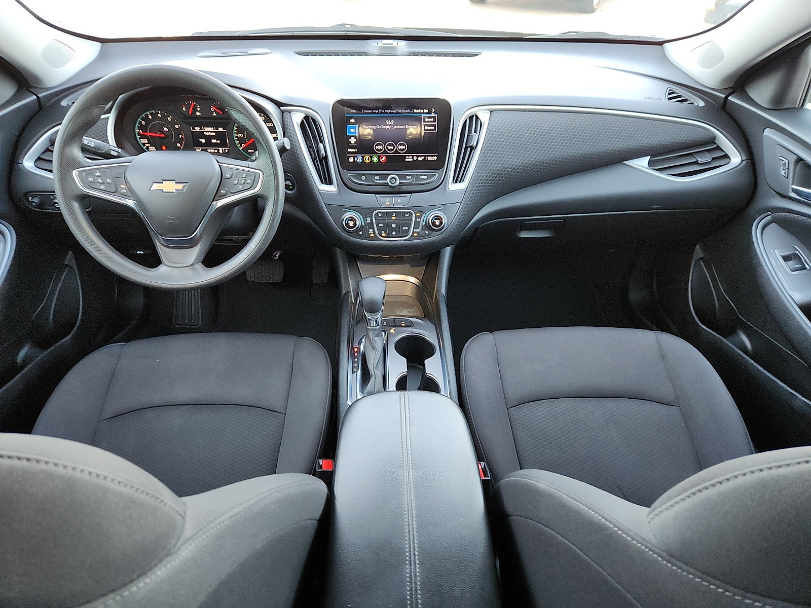 Used 2024 Chevrolet Malibu LT image 11