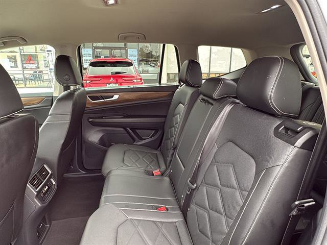 Certified 2025 Volkswagen Atlas SE image 14