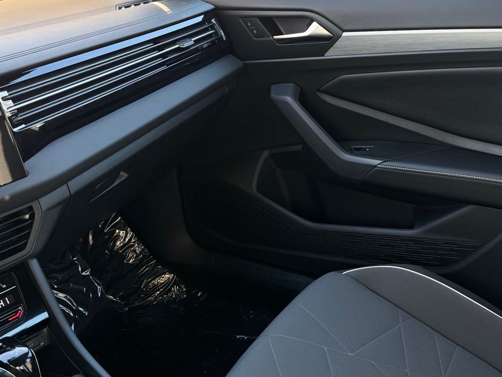 New 2026 Volkswagen Jetta Sport FWD image 32