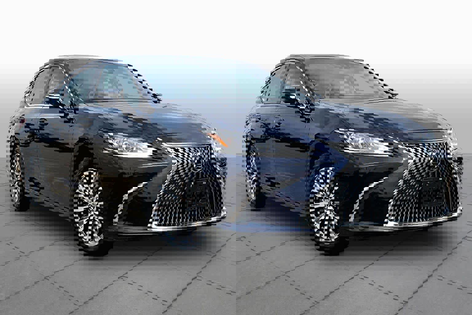 Used 2019 Lexus ES 350 w/ Accessory Package 2 FWD image 3