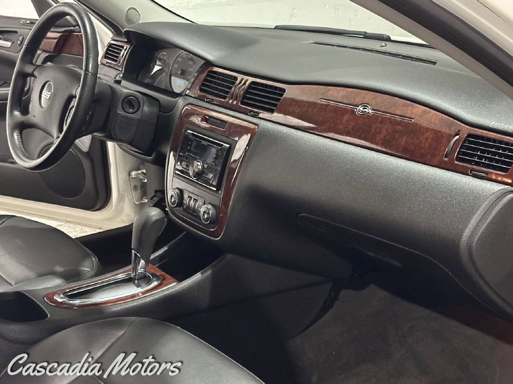 Used 2007 Chevrolet Impala SS w/ Convenience Package image 16