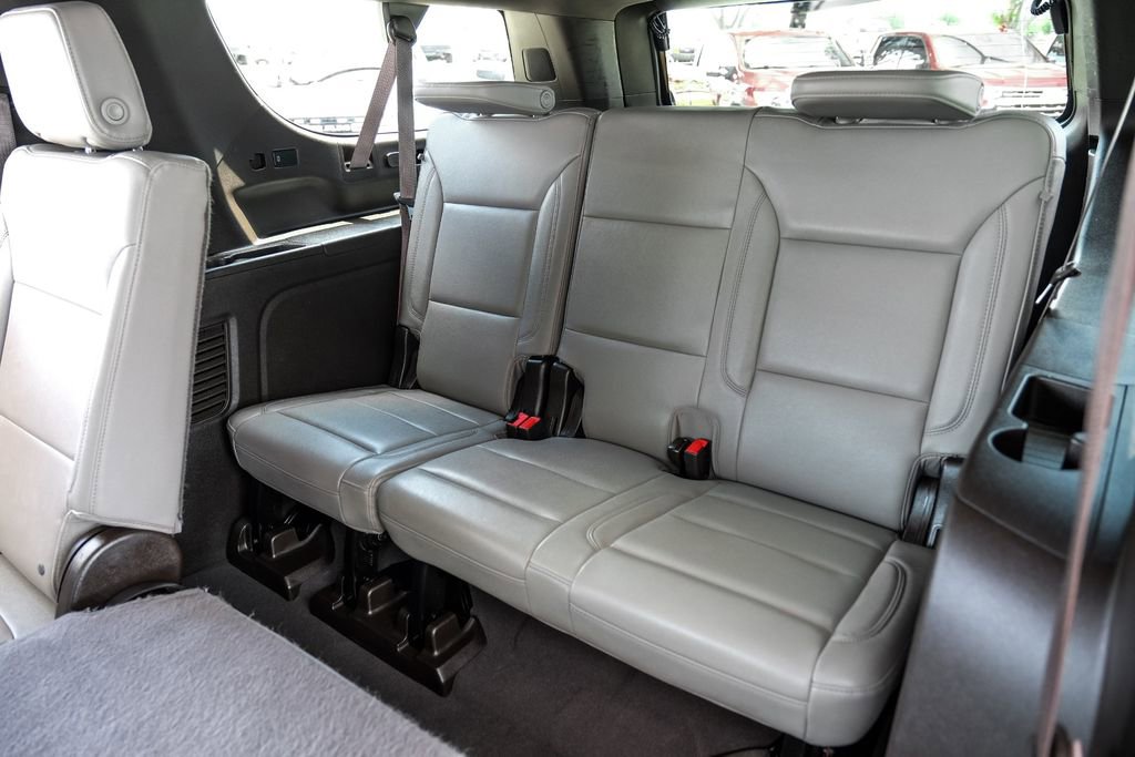 Used 2023 Chevrolet Suburban LT RWD image 42