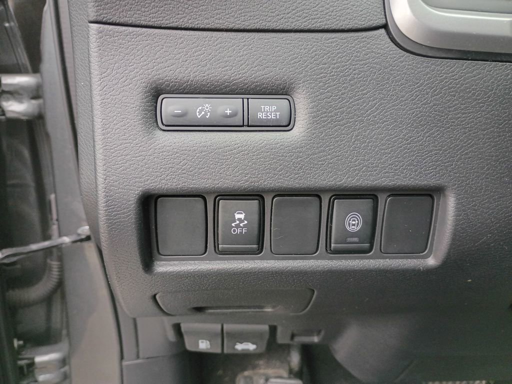 Used 2023 Nissan Murano SV image 27