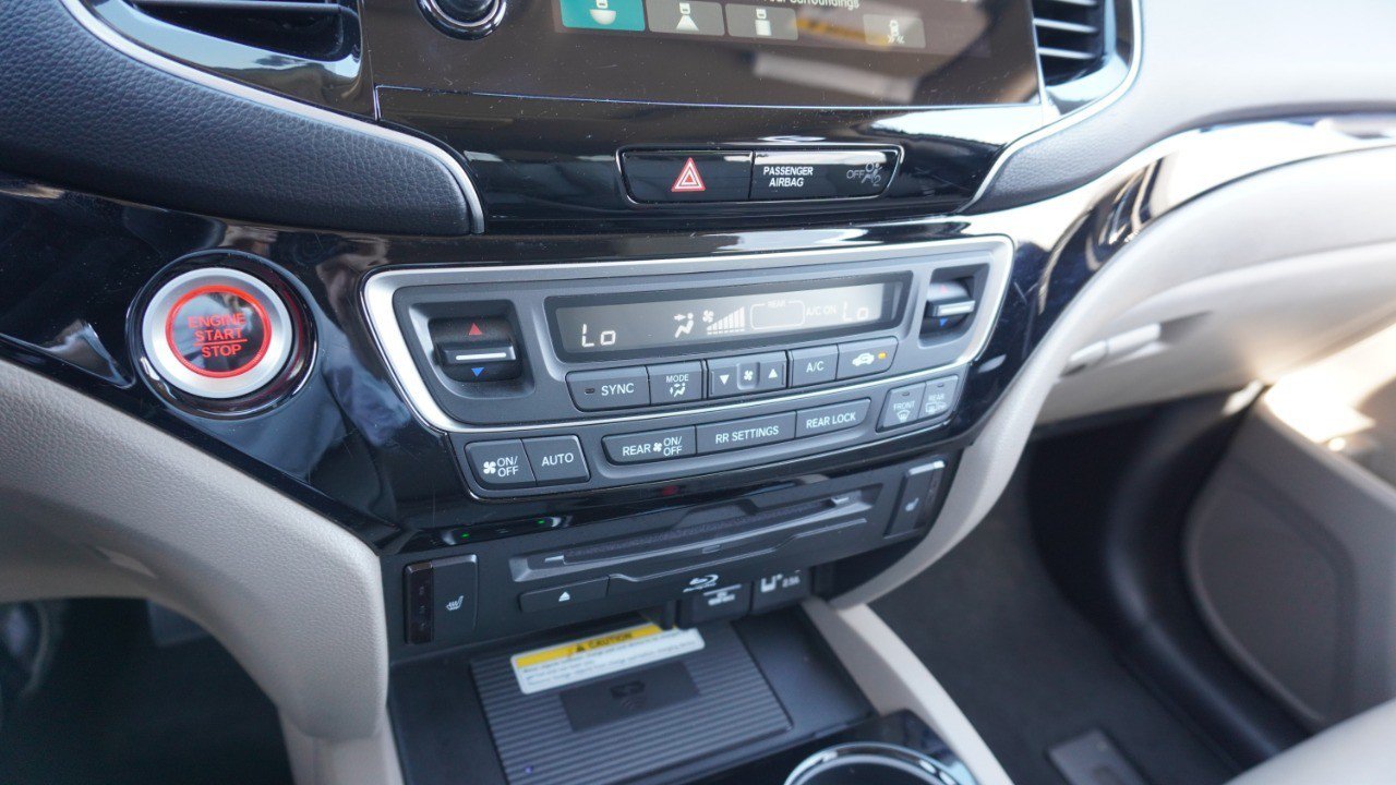 Used 2022 Honda Pilot Touring image 19