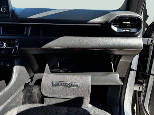 Used 2023 Honda Pilot Sport image 58