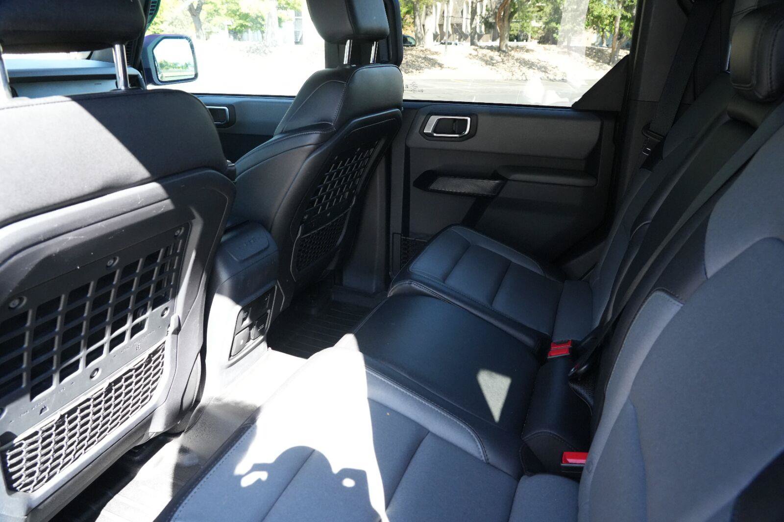 Used 2024 Ford Bronco Everglades AWD/4WD image 19