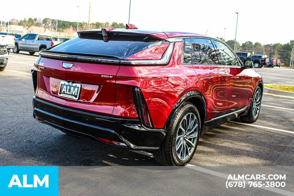 Used 2024 Cadillac Lyriq Sport image 6