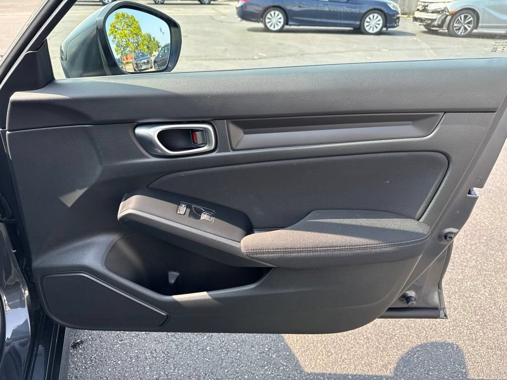 Used 2025 Honda Civic Sport image 37