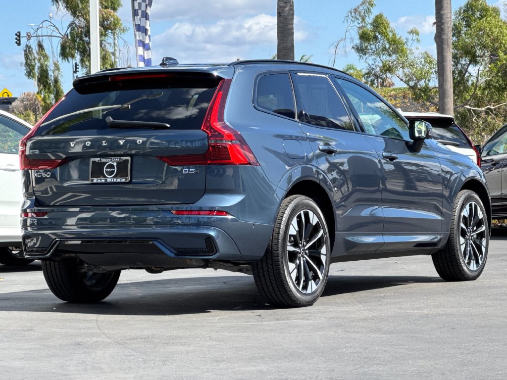Certified 2026 Volvo XC60 B5 Plus AWD/4WD image 5